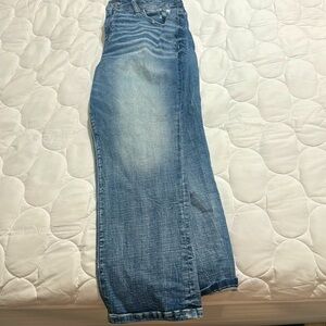 Like new!! Only worn twice!